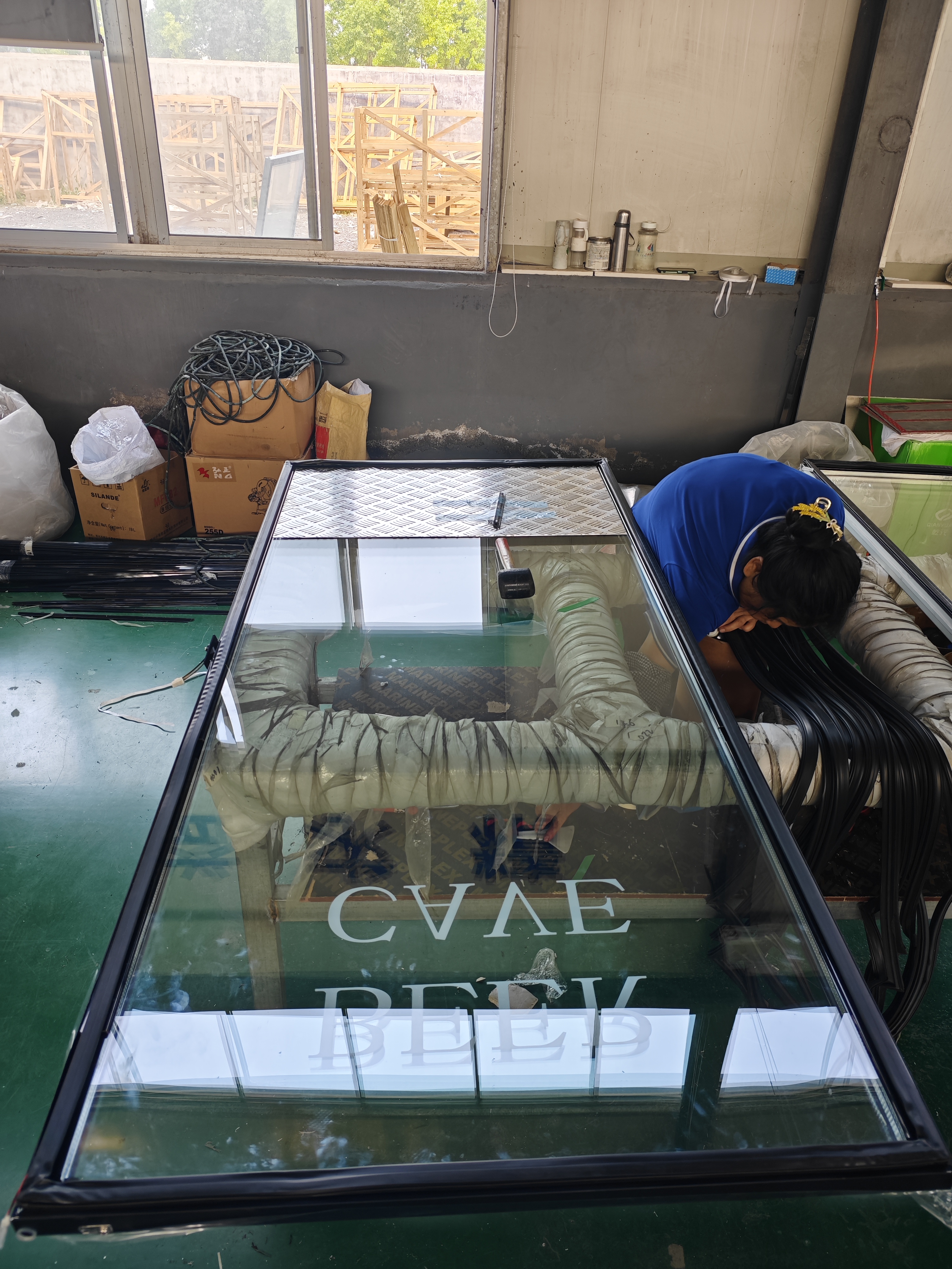 Walk-in Glass Door